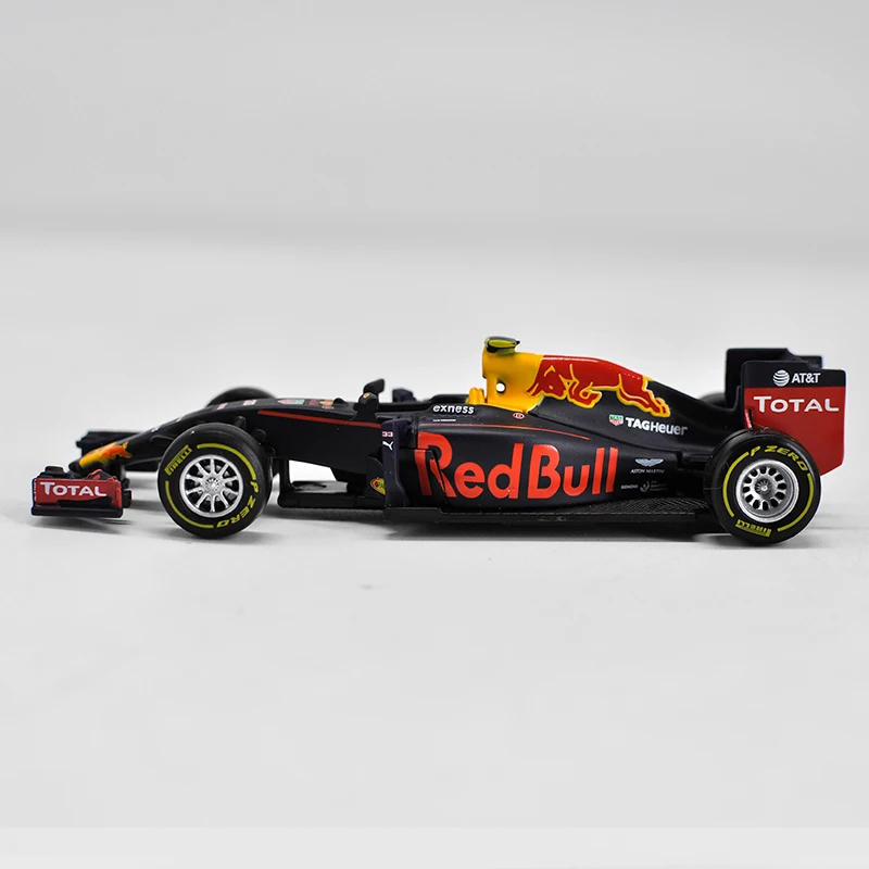 Модель гоночного автомобиля Bburago 1/43 1:43 Масштаб 2018 2019 F1 формула 1 модель с литым