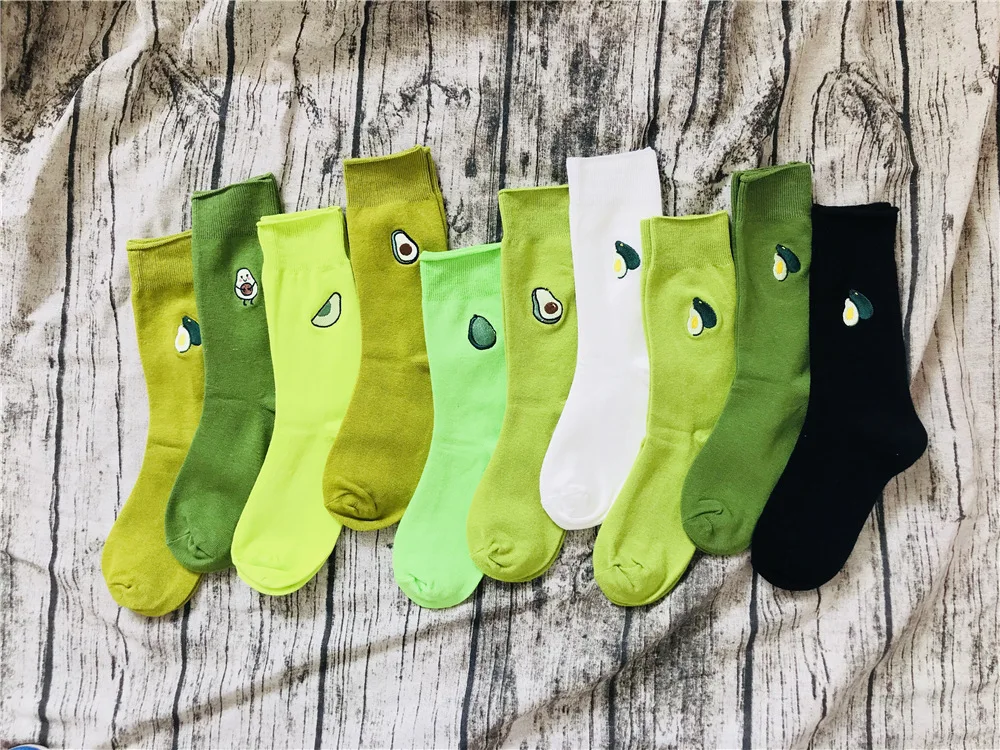 Гольфы Женские японские джокер мультфильм вышивка Авокадо Фрукты флуоресцентные зеленые носки женские хлопчатобумажные носки женские носки
