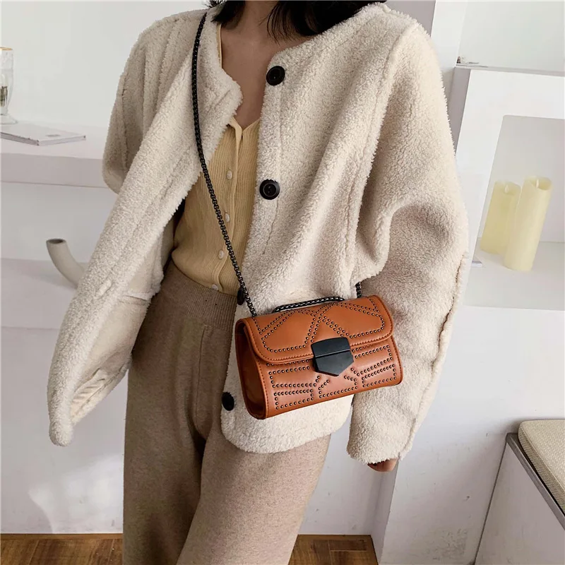 

Winter New Arrival Black And White with Pattern Rivet WOMEN'S Bag 2019 New Style Fashion Black Mouth Lock Versatile Chain Should