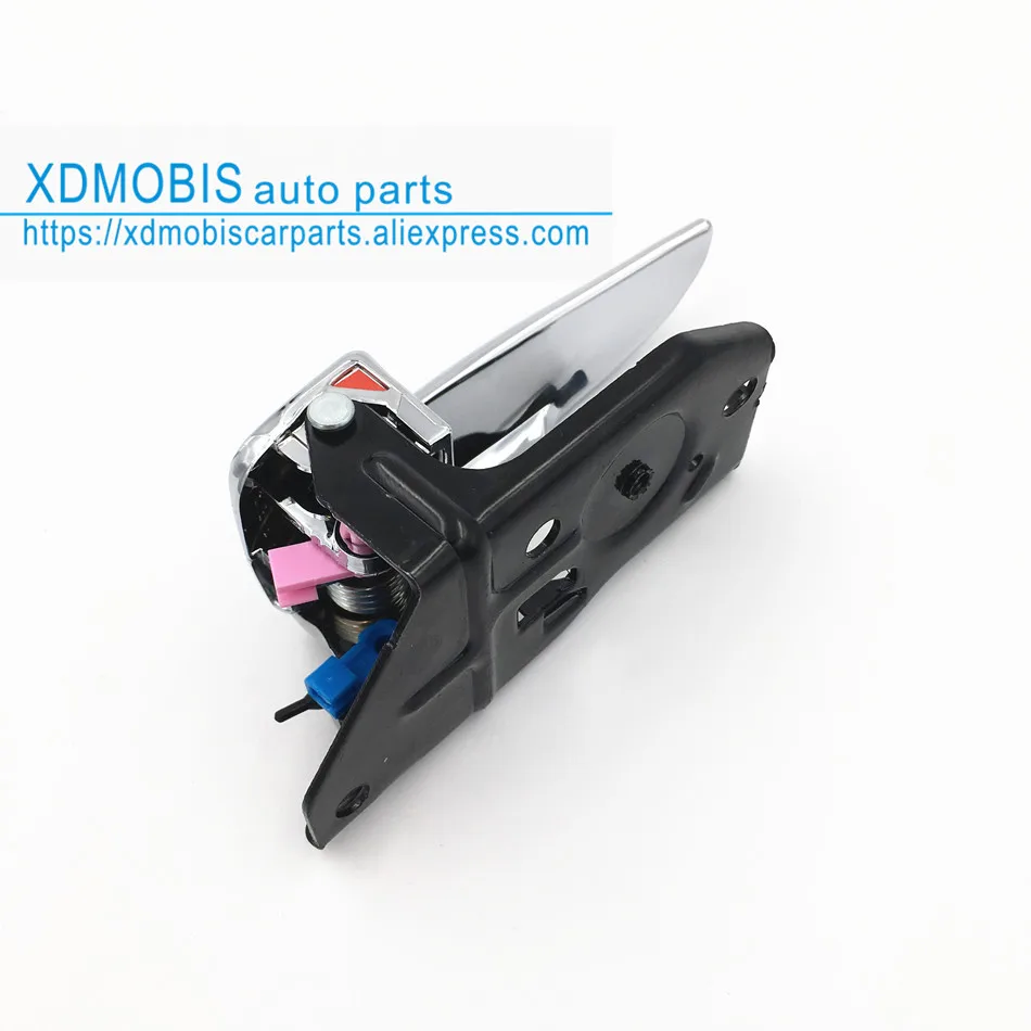 Кнопка внутри двери внутри ручки для hyundai sonata 2000-2005 82610-3D010 82620-3D010