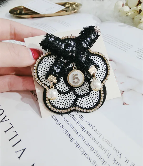 

Autumn And Winter Trend Fashion Flower Bow Pearl Brooch Collar Pin