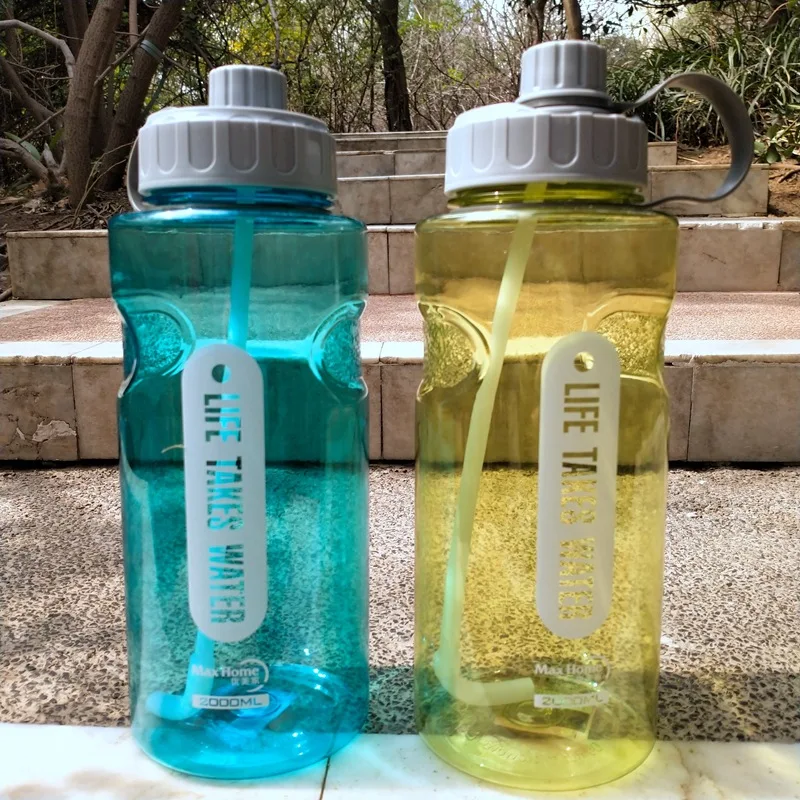 BPA бесплатные бутылки для воды для прогулок 2L большая емкость пластиковая Спортивная бутылка с соломинкой фитнес герметичная моя бутылка
