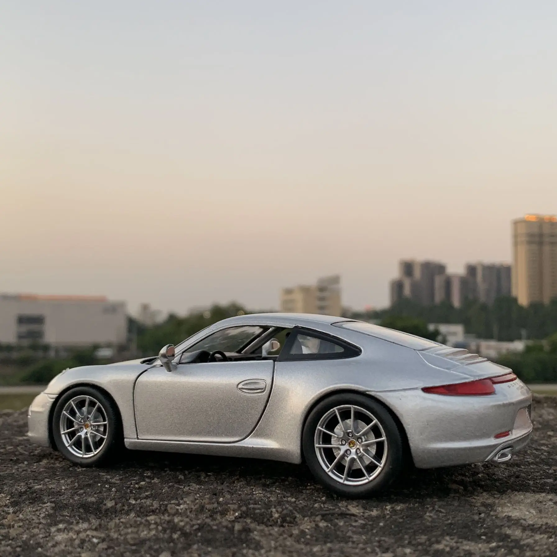 1:24 сплав спортивный автомобиль 911 модель автомобиля длина 18,5 см