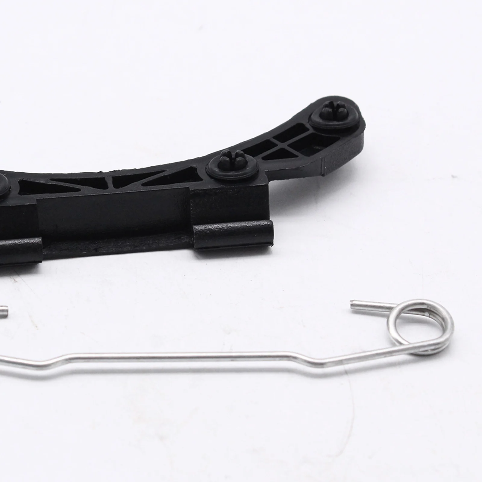 Fuel Tank Door Hinge with Spring for Volvo XC70 XC90 30649879 31265160