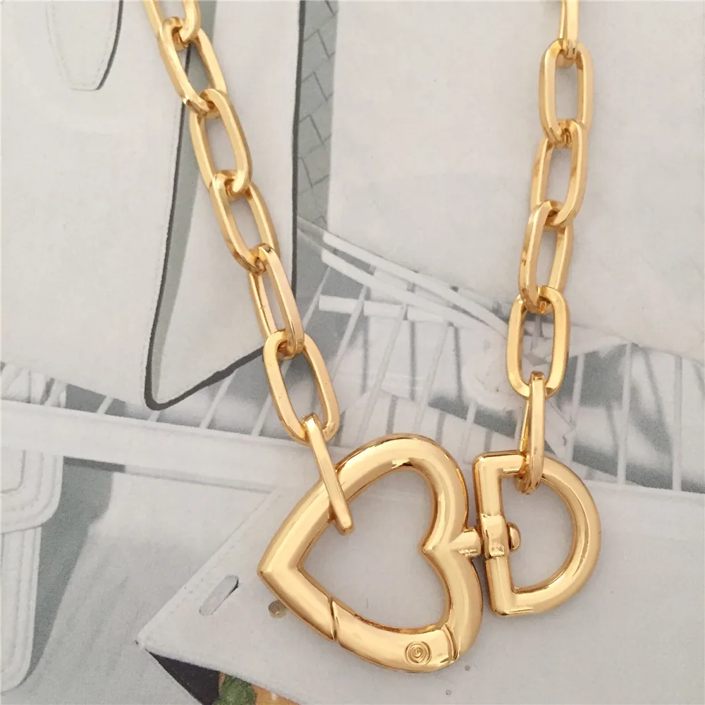 

Vintage Lock Pendant Chain Choker Necklace For Women Gold Color Fashion Portrait Chunky Chain Necklaces Jewelry