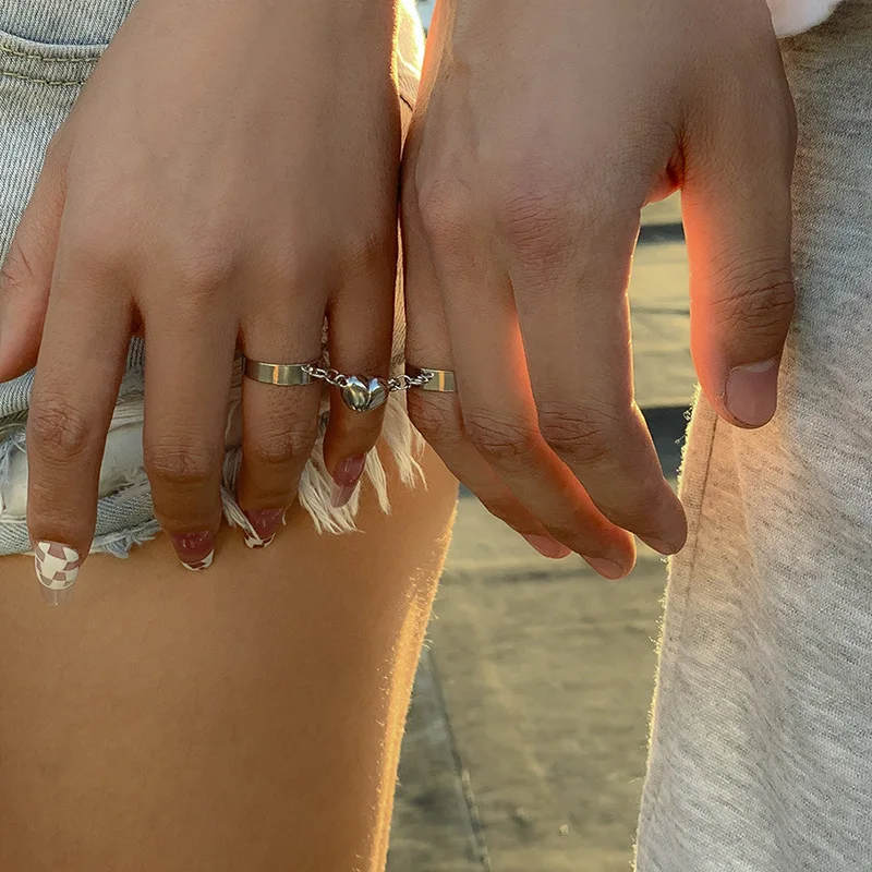 2Pcs Heart Magnet Couple Rings Punk Cuban Chain Charm Paired Rings For Lp Lovers Friend Adjustable Jewelry Party Gift Trend New