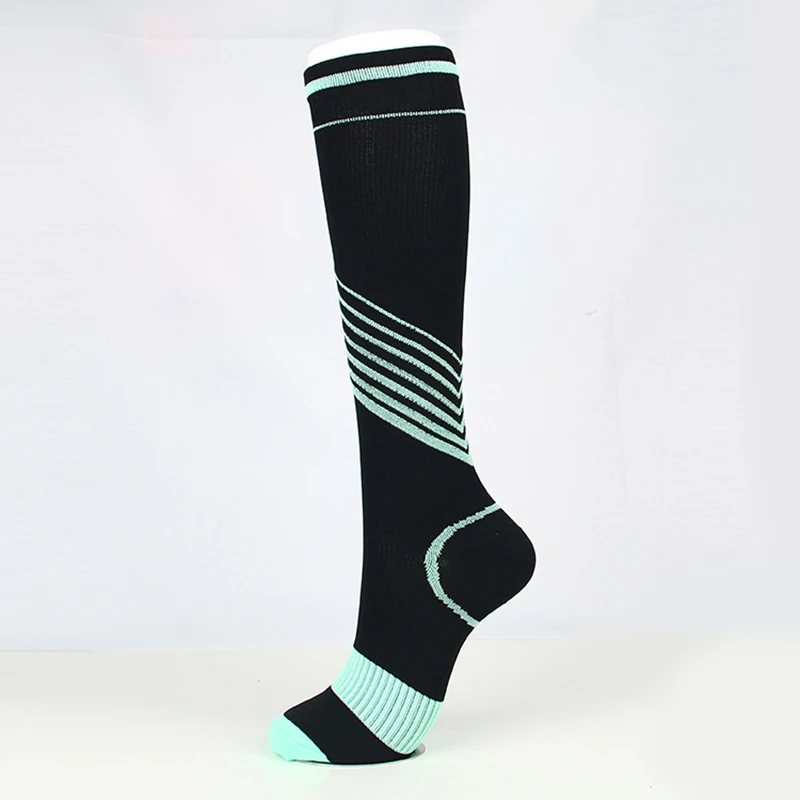 Компрессионные носки для мужчин и женщин, гольфы С Разноцветными полосками, спортивные эластичные поддерживающие носки для бега, футбола, баскетбола, спорта