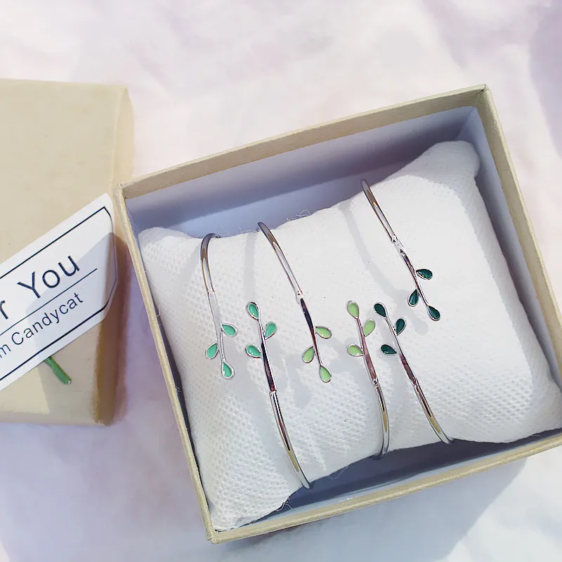 

2019 Restoration Of The Ancient Hong Kong Flavor Bracelet Girls Korean Version Of Simple Students Mori Department Girl Cold Wind
