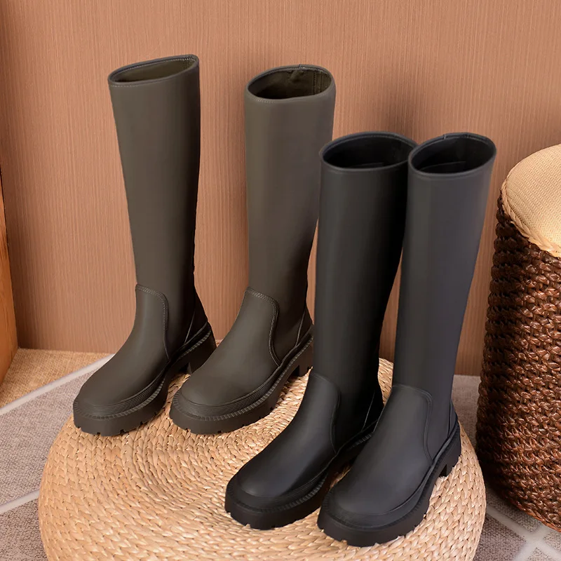 

2021 Fashion New Rubber Flat Long Knight Boots Autumn and Winter All-match Comfortable and Elegant Thick-soled Rain Boots Ladies