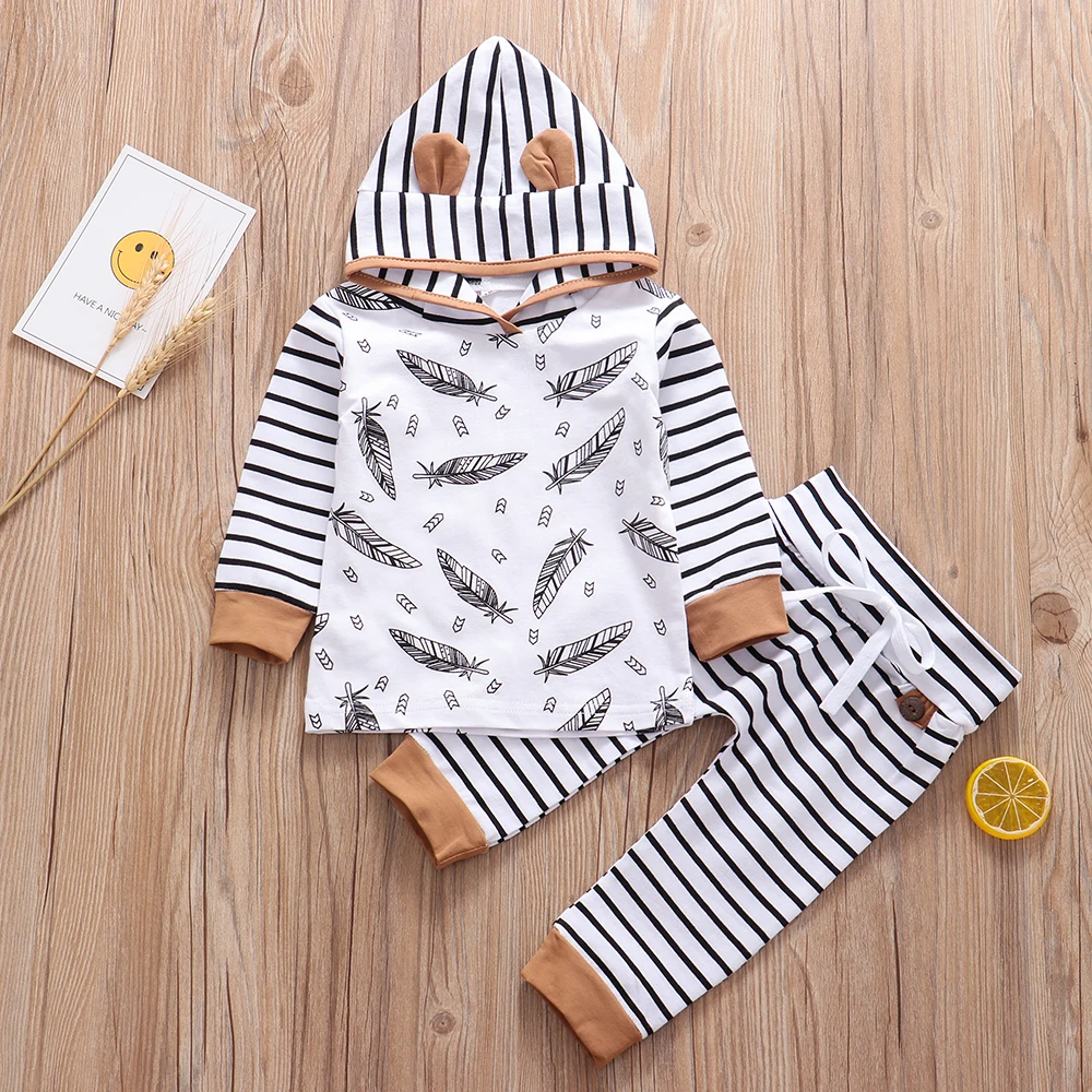 

2PCS Newborn Baby Clothes Set Stripe Hooded Tops+Pants Outfits Clothes Feather Printed Cute Baby Boy Girl Clothing 0-24M