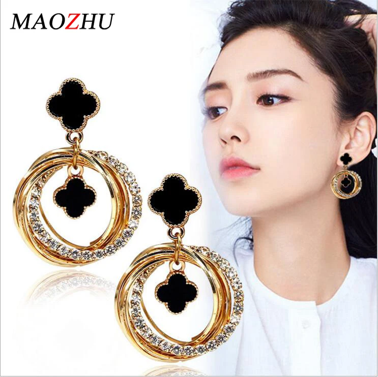 

MAOZHU Four-Leaf Clover Fashion Wild Earrings Personality Goddess Temperament Earrings Ladies Gift Jewelry A031