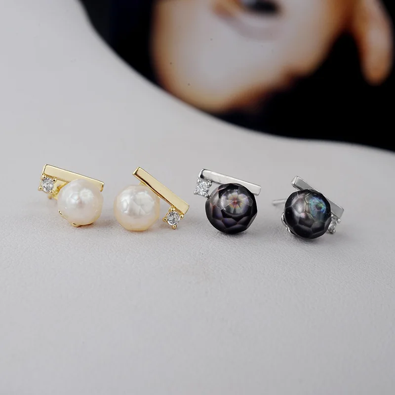 

Butterfly Home Simple Fashion Glorious S925 Silver 6-7 Steamed Bread Circle Double Color Carving Pearl Earrings Djes46k46abe