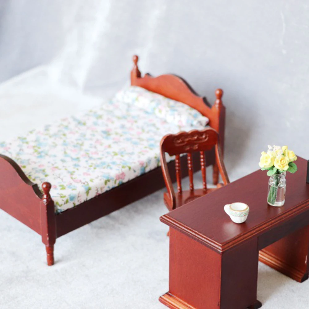  1/12 Retro Wooden Single Bed with Sheet Model DIY Dollhouse Decor Accessory mini furniture decorati
