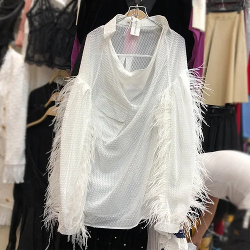Осенняя белая блузка, рубашка с перьями, женский французский дизайн, модный пуловер из страусиной шерсти, Blusas, свободный женский топ - Цвет: Белый