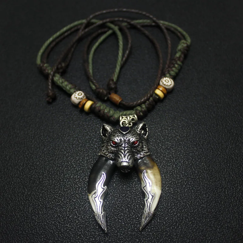 Wolf Tooth Necklace Power Man Choker Jungle wild Accessories Black Teeth Pendant Fashion Wolverine fang tooth necklace