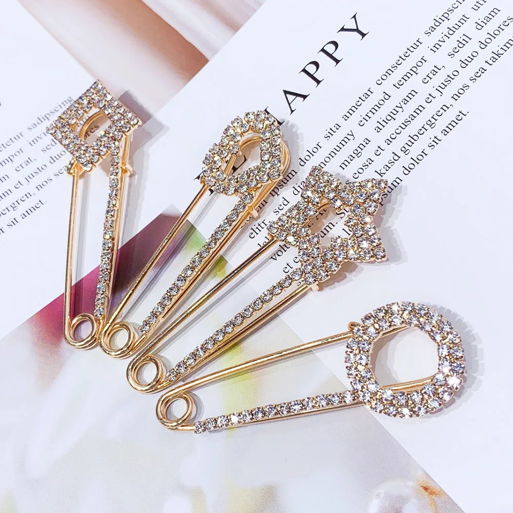 

New Female Rhinestone Brooch Decorative Pin Women Sweater Cardigan Shawl Clothes Enamel Pin Decor 2019