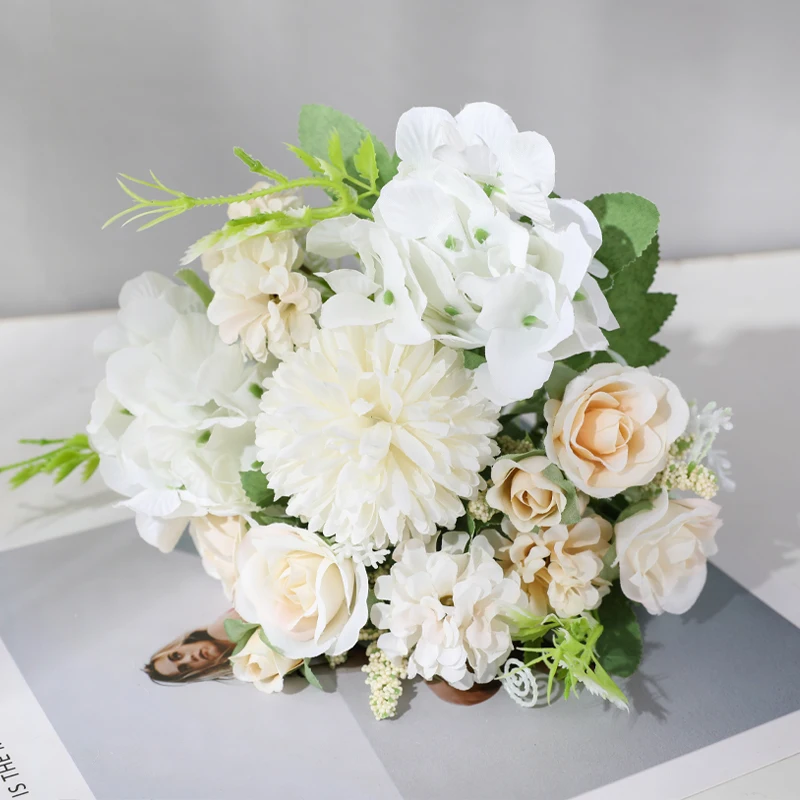 Luyue 7 голов, искусственный букет роз, для гостиной, настольный букет, украшение для дома, свадьбы, искусственный цветок, украшение для дома - Цвет: Белый