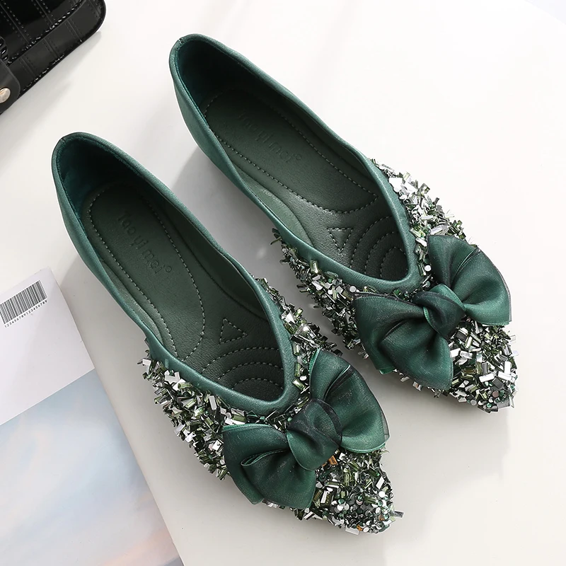 

Spring and summer new net red white with pointed head water drill buckle fairy shoe comfortable soft bottom ladle shoe flat