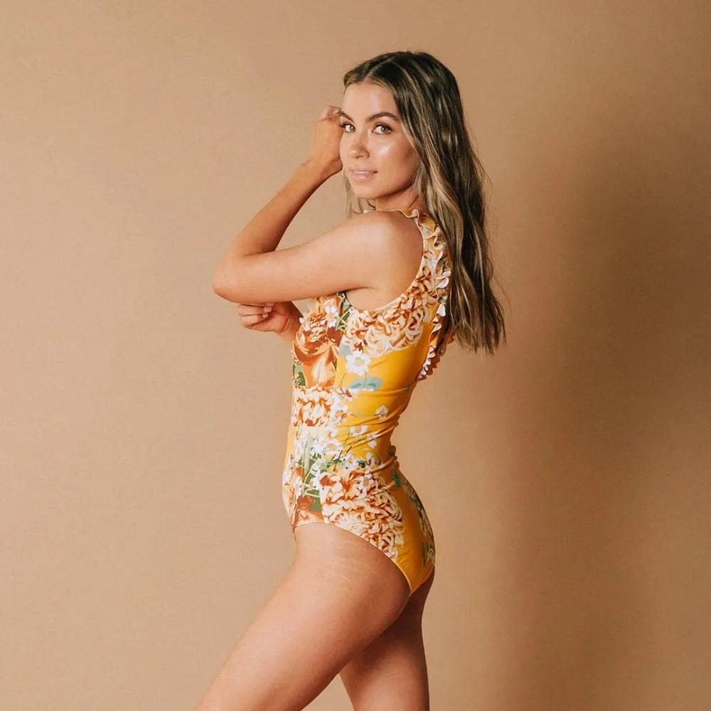 Islas_dagney-one-piece5_2000x