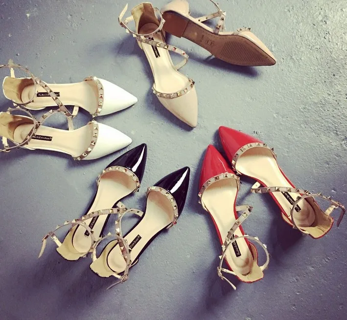 

2016 Fashion Summer New Style Pointed Flat Rivet WOMEN'S Sandals