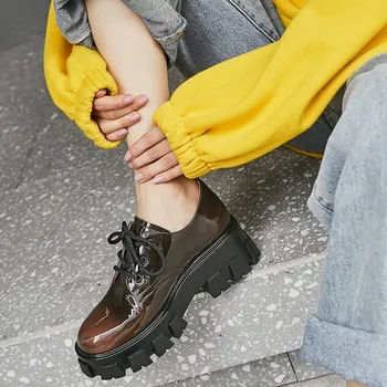 

Liu with the new spring season 2020 large base of lolita style casual and comfortable shoes