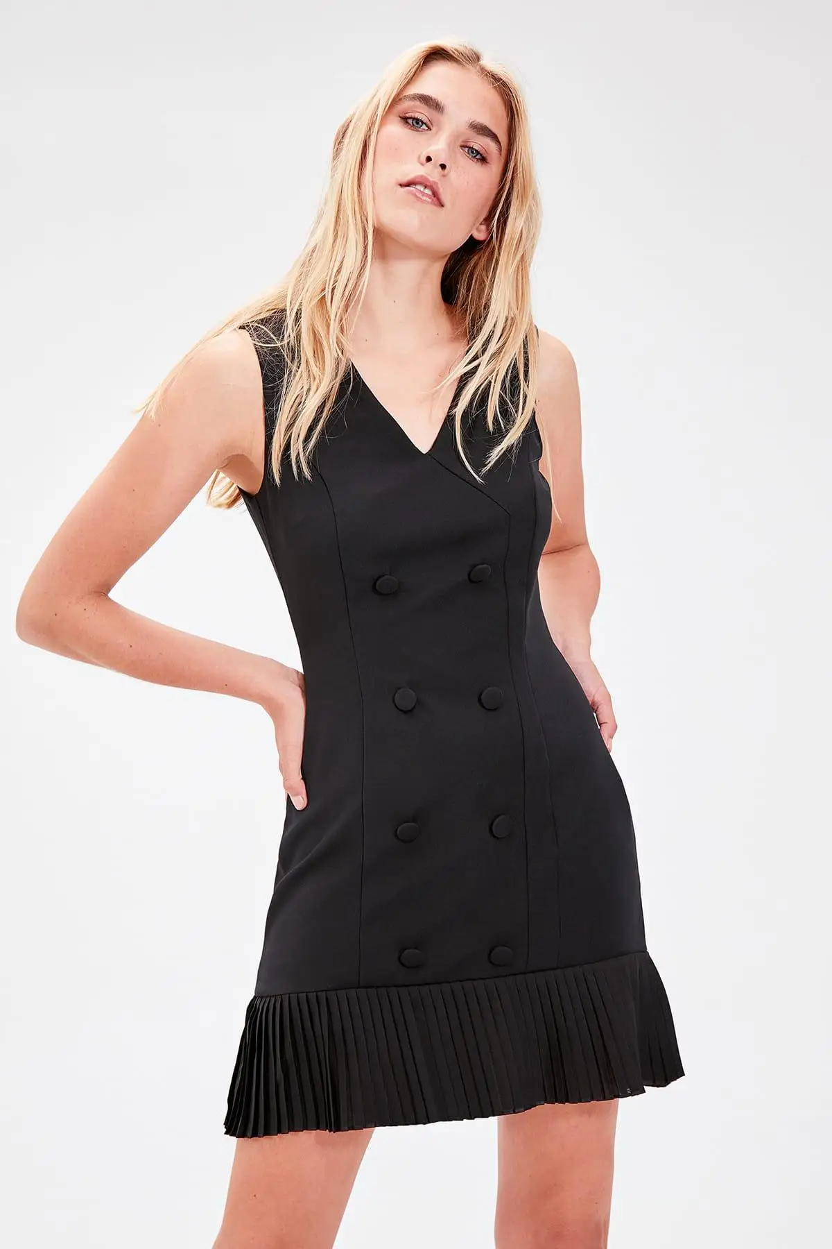 

Trendyol Black Piliseli Button Dress TWOAW20EL0070