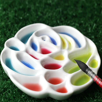 

Ceramics Artist Paint Palette Rose Designed Tray for Watercolor Gouache Painting, 6 Inch in Diameter