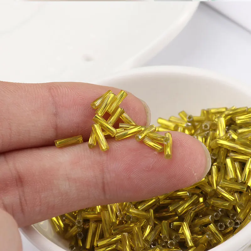 400 шт винтовой Seedbeads 11/0 трубка из бисера 2x6 мм Twist стеклярус Стекло Бисер для DIY браслет ювелирных изделий платье делает 18 Цвета