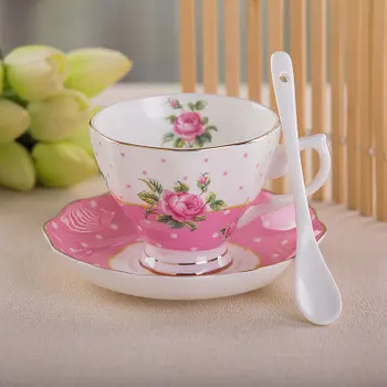 

Nordic Luxury Tea Cups and Saucers High Quality Bone China Cup Modern Simple Office Coffee Cup Tazas Para Cafe Drinkware MM60