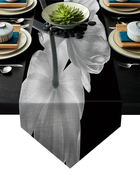 

Black And White Tulips Flower Table Runner Table Flag Home Party Decorative Tablecloth Table Runners for Wedding