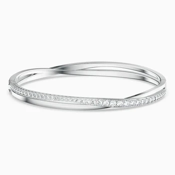 

TWIST ROWS Bracelet Interprets The Popular Spiral Elements with Fashion Techniques, Showing The Charm of Intellectual Elegance