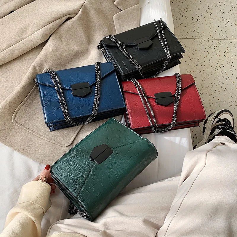 

2020 Early Spring New Style Simple Solid Color Stereo Square Sling Bag Black And White with Pattern Lock Shoulder Women's Bag