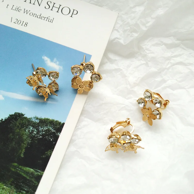 

Creative Beautiful Butterfly Personality Flower Earrings Shining Crystal Stud Earrings For Women Best Gift