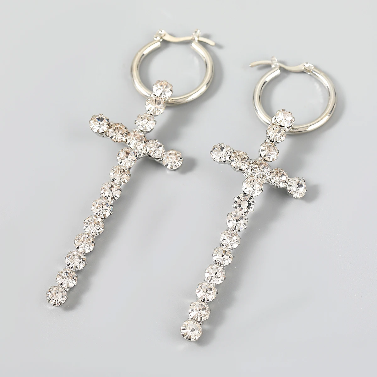 2021 Simple Metal Rhinestone Cross Earrings Family Party Popular Dangle Earrings Women's Retro Statement Earrings