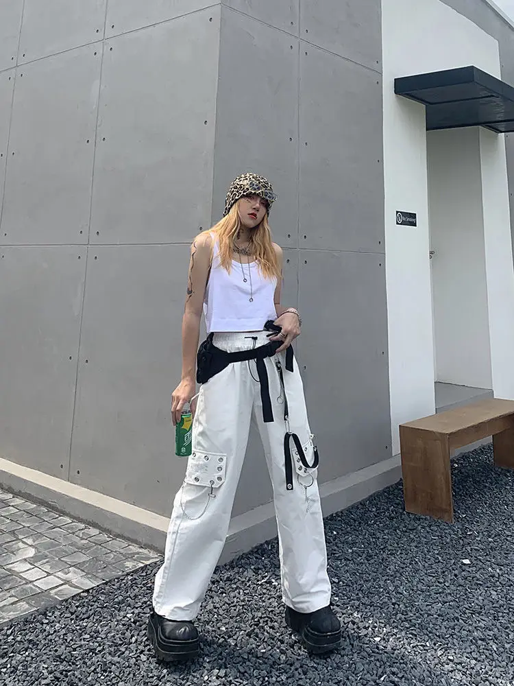 corrente, perna larga, streetwear hippie, calça branca, folgada feminina, moda