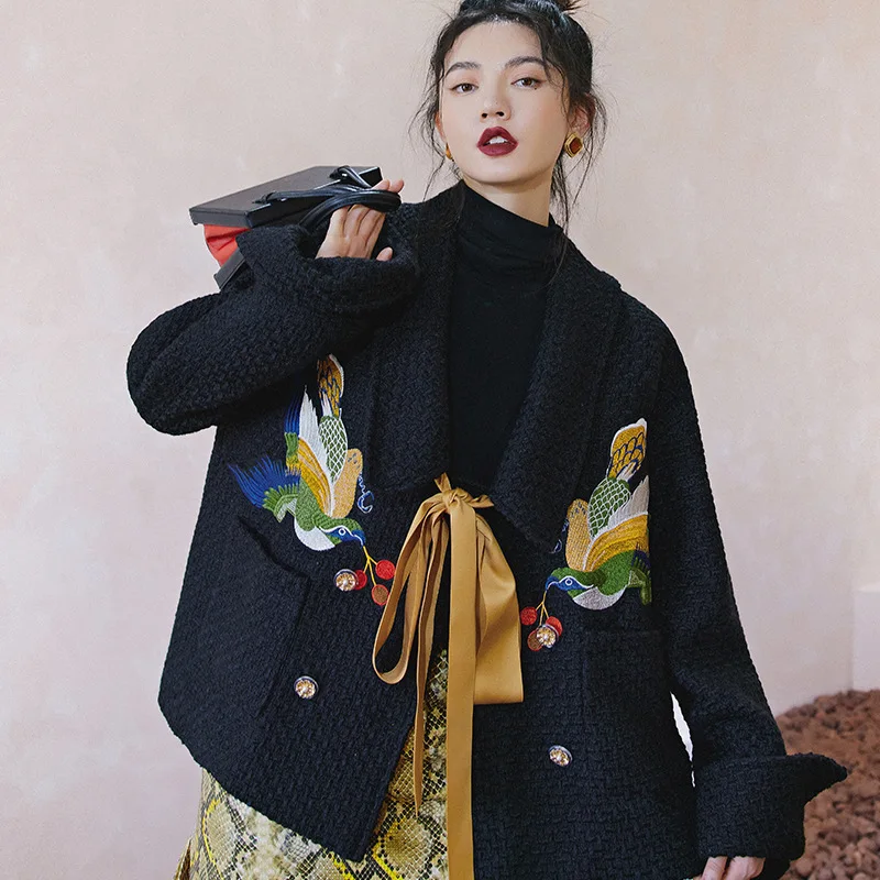 

2021 autumn and winter new coat women's fashion embroidery woolen suit collar long-sleeved short woolen coat