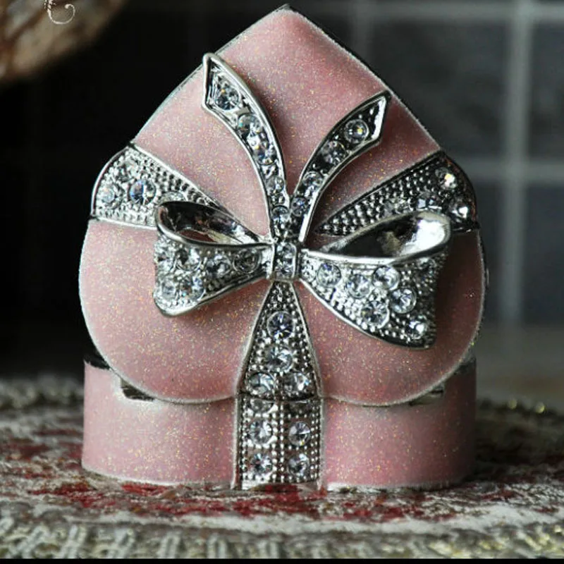 2021 Love Heart Bow-Knot Pink Jewelry Trinket Box Classic Metal Jewelry Box Gift for Birthday Thanksgiving Valentine's Day