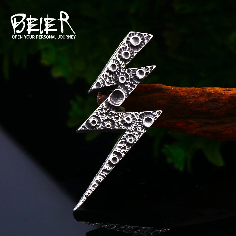 

BEIER Retro Cool Boy Lightning Pendants Stainless Steel Mans Chain Necklace Leather Choker Charm Women Jewelry Gift LHP105