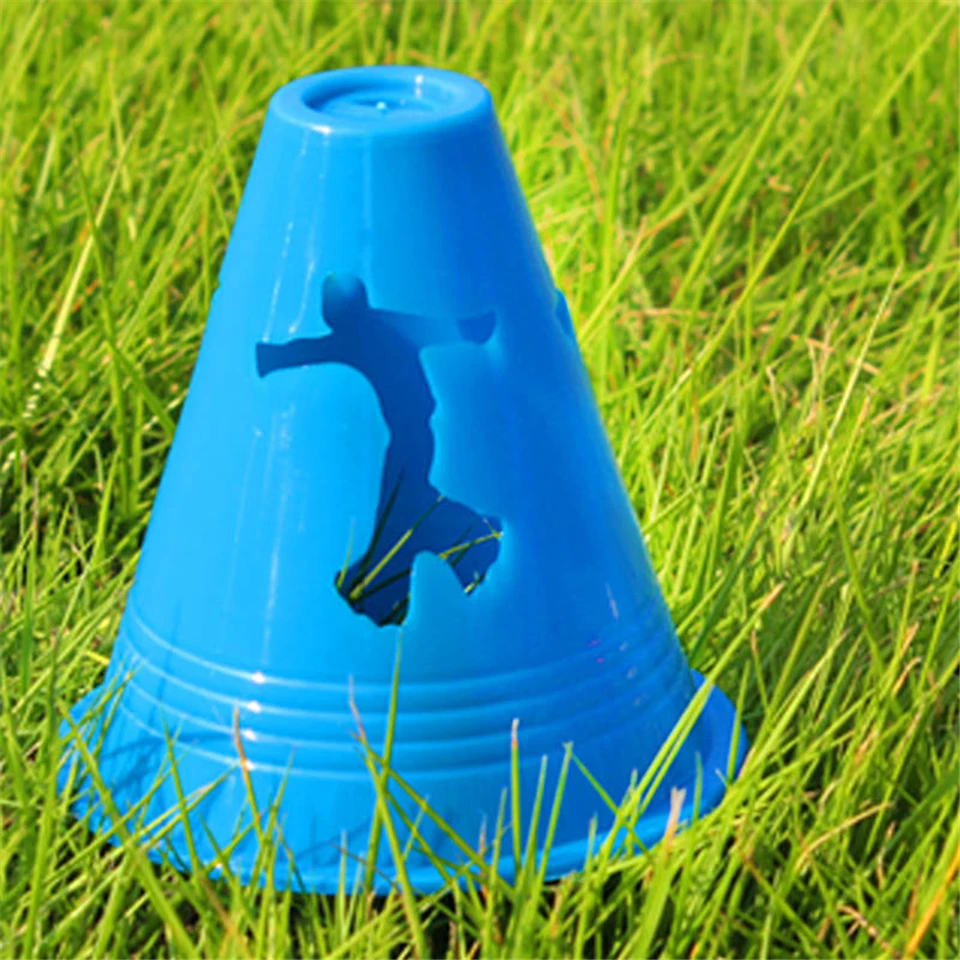 Japy-Skate-Human-figure-Hole-Anti-Wind-Slalom-Cones-Marker-Roller-Skating-Marking-Cups-Windproof-Skate (2)
