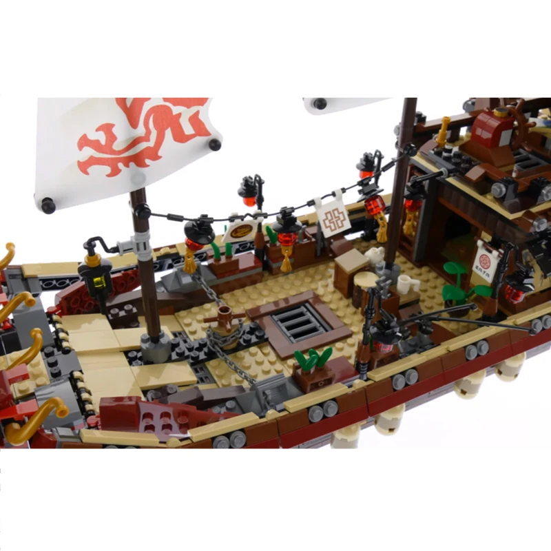 Pirates Ship Lepinblocks 16016 16006 16009 22001 Compatible 10210 70618 4184 4195 Building Bricks Educational Toys Gifts