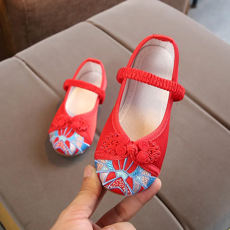 

Koovan Original Children's Embroidered Shoes 2020 National Style Cloth Shoes Rubber Sole Silk Fabrics Tourist Girls Flats Dance