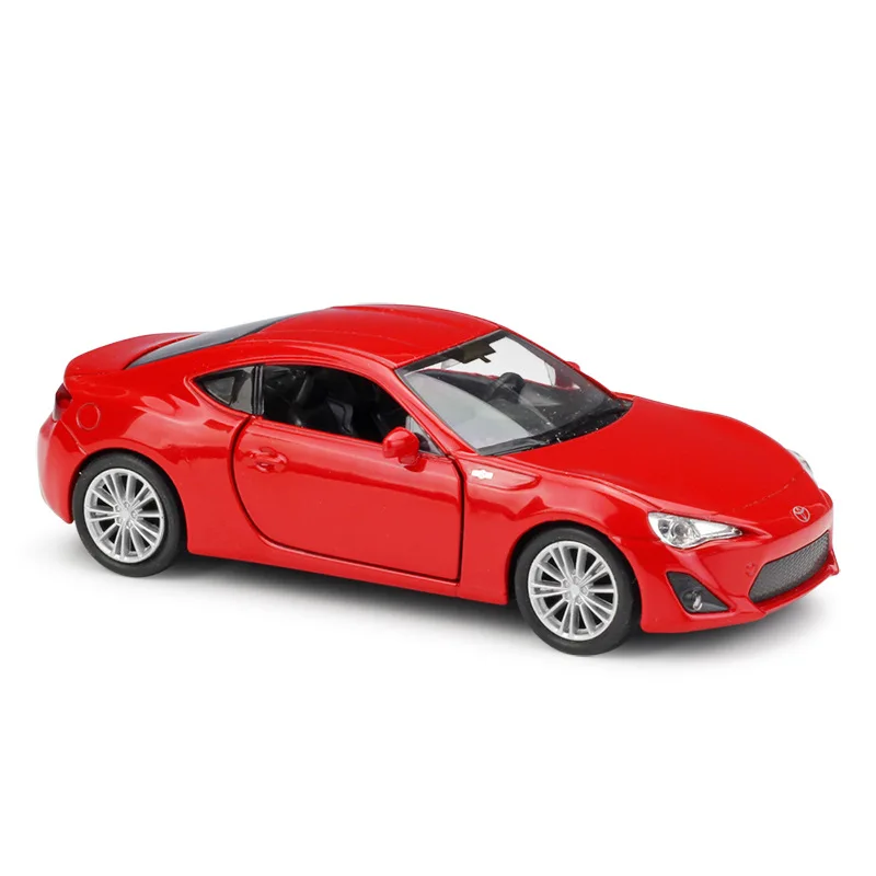 Модель автомобиля Welly 1:36 TOYOTA 86 из сплава Натяжной автомобиль собирает подарки