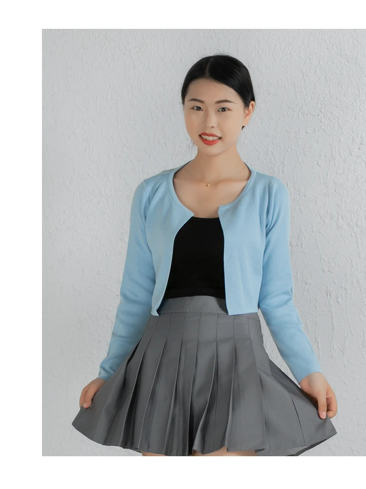 Blouses Black Cropped Knitted Sweater Korean Fashion Cardigan Female Women's Coat Spring 2025 Clothing Long Sleeve Top Jersey