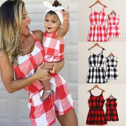 Mãe filha família combinando roupas xadrez pai filho vestido bebê meninas mãe macacão moda verão feminino crianças traje