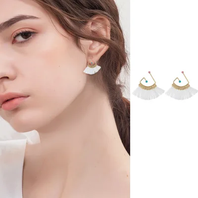 

White tassels ear studs European style fashion retro shiny Earrings for women brincos fashion jewelry mujer geometric earring