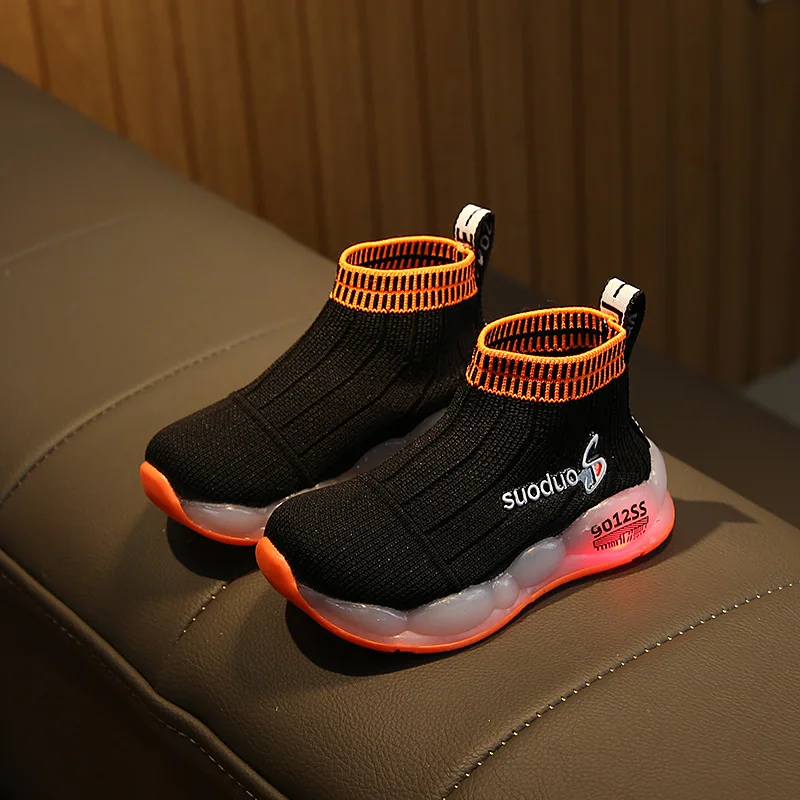 Светодиодный свет модная обувь для мальчиков и девочек нескользящая обувь для детей Новая мягкая обувь кроссовки для бега