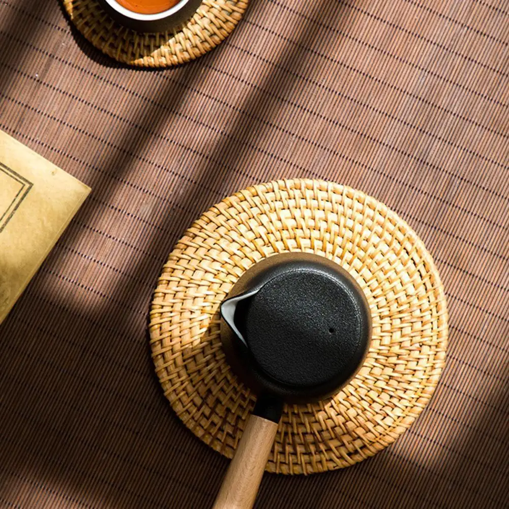 

1PC Round Rattan Natural Rattan Coasters Bowl Pad Handmade Padding Accessories Placemats Table Kitchen Insulation Decor Mat M7P8