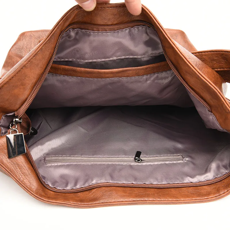 11903818270_2028577963