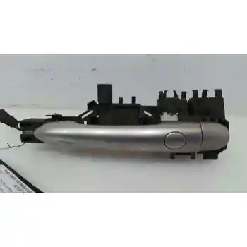 

8200076074 HANDLE OUTER FRONT RIGHT RENAULT MEGANE II CLASSIC SALOON