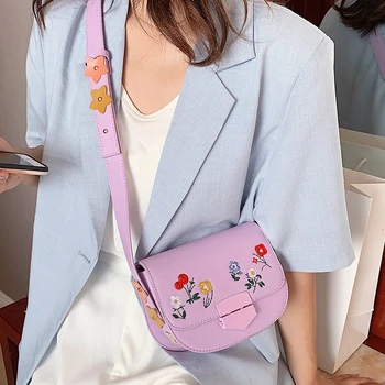 

2020 Designer Women's Crossbody Bags Fashion PU Leather Luxury Flower Embroidery Handbags Women Travel Saddle Bag Shoulder Bags